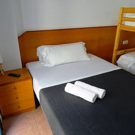 Center Plaza * Figueres (Girona)