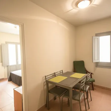 Center Plaza * Figueres (Girona)