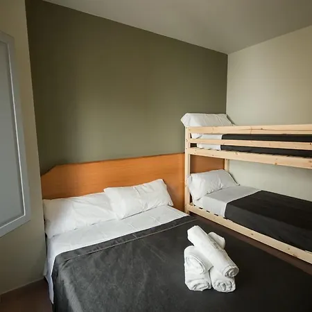 Center Plaza Apartman Figueres
